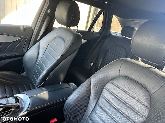 Mercedes-Benz GLC - 9