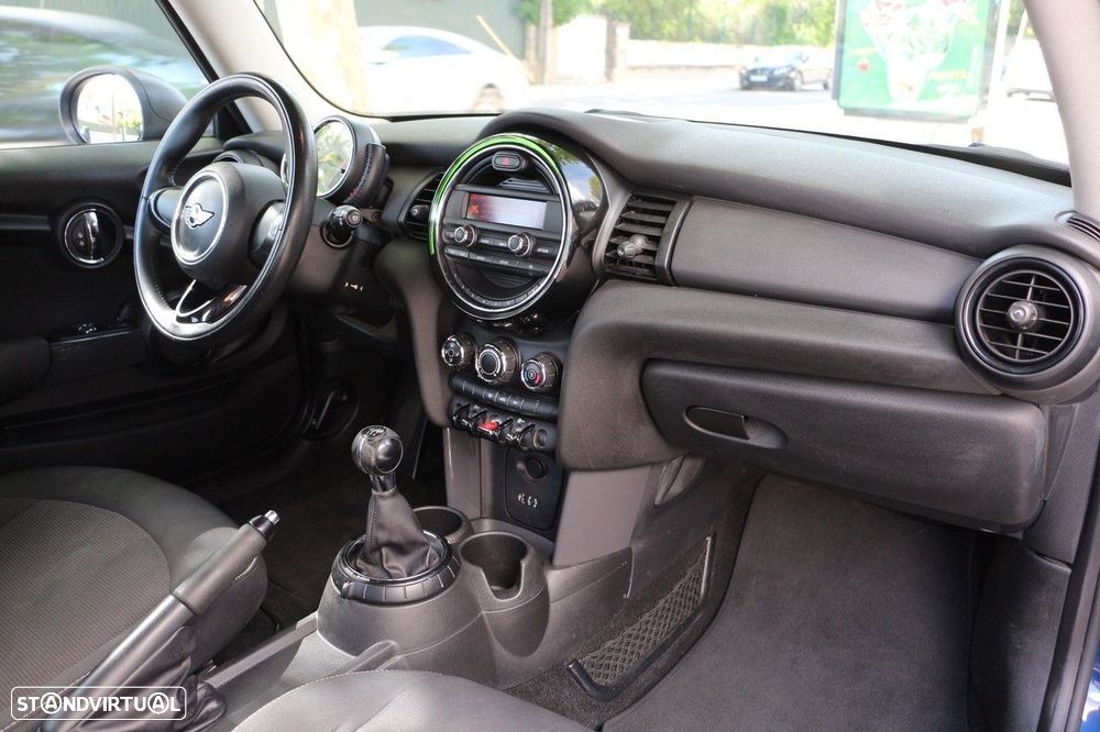 MINI 3 Portas One - 13
