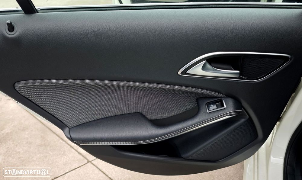 Mercedes-Benz A 180 d Urban - 24