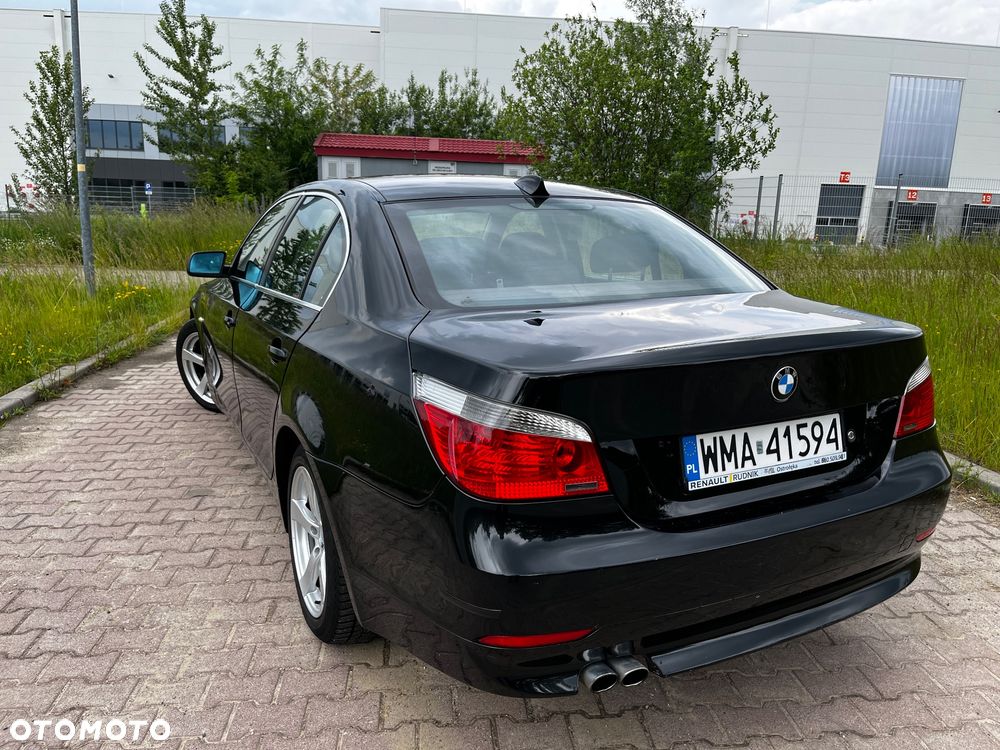 BMW Seria 5 523i - 12