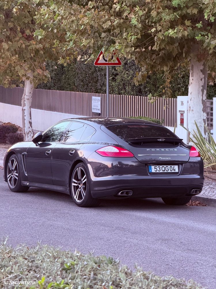 Porsche Panamera 3.0 V6 - 6