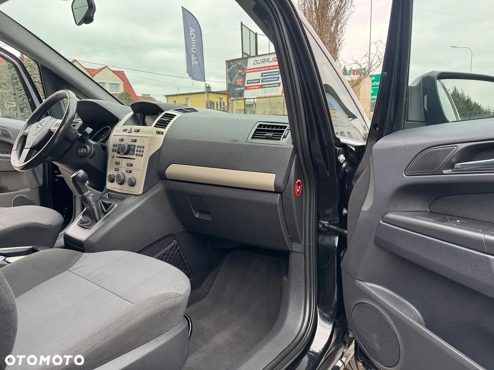 Opel Zafira - 29