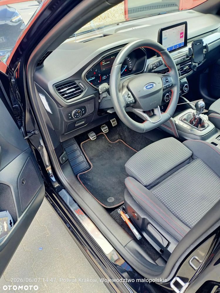 Ford Focus 2.0 EcoBlue STart-Stopp-System ST-LINE X - 34