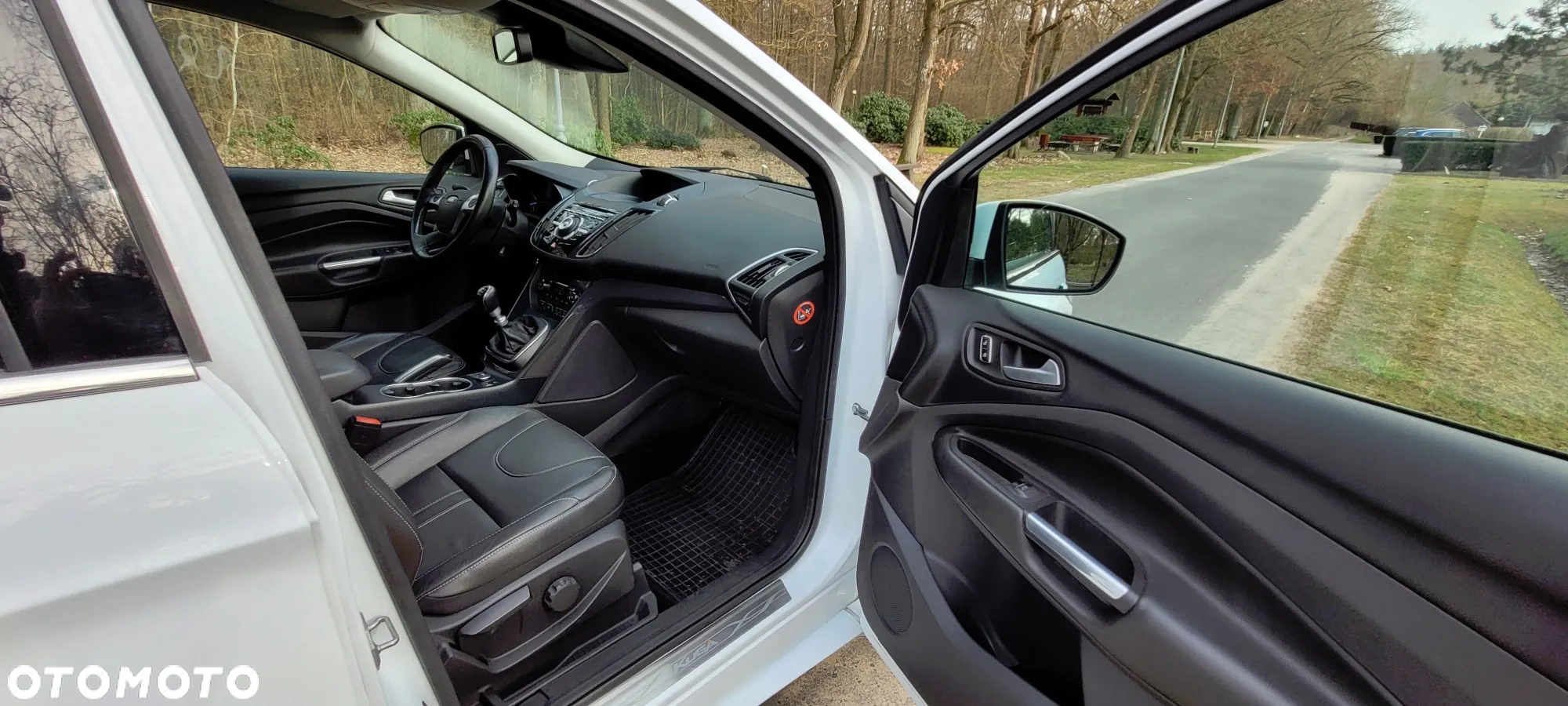 Ford Kuga 1.6 EcoBoost 2x4 Titanium - 19