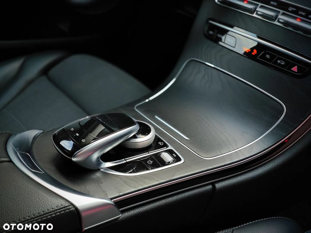 Mercedes-Benz Klasa C 220 d 9G-TRONIC - 11