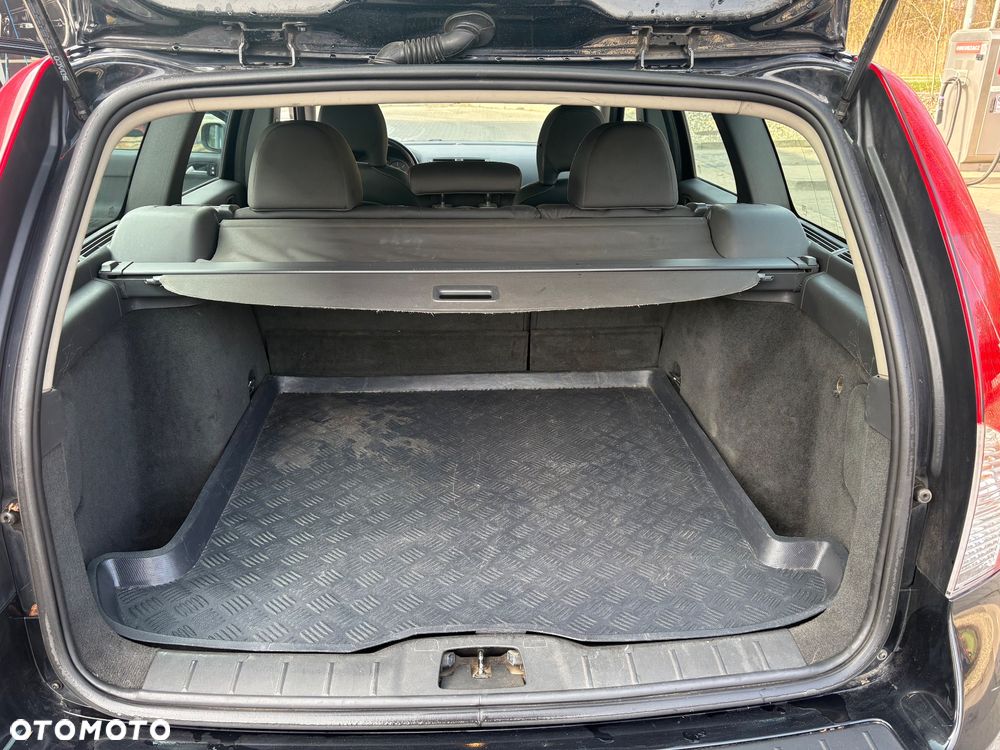 Volvo V50 2.0D Kinetic - 10