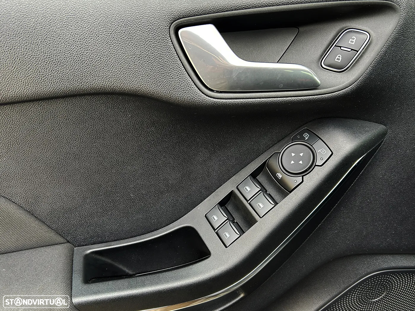 Ford Fiesta 1.0 EcoBoost ST-Line X - 21
