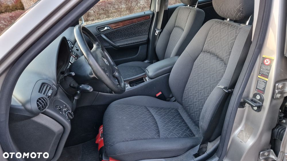 Mercedes-Benz Klasa C 200 Kompressor Automatik Elegance - 26