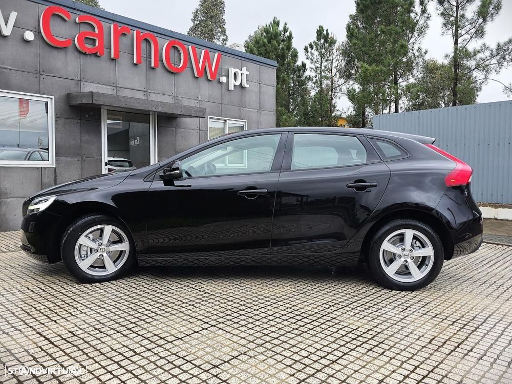 Volvo V40 2.0 D2 Momentum Geartronic - 12