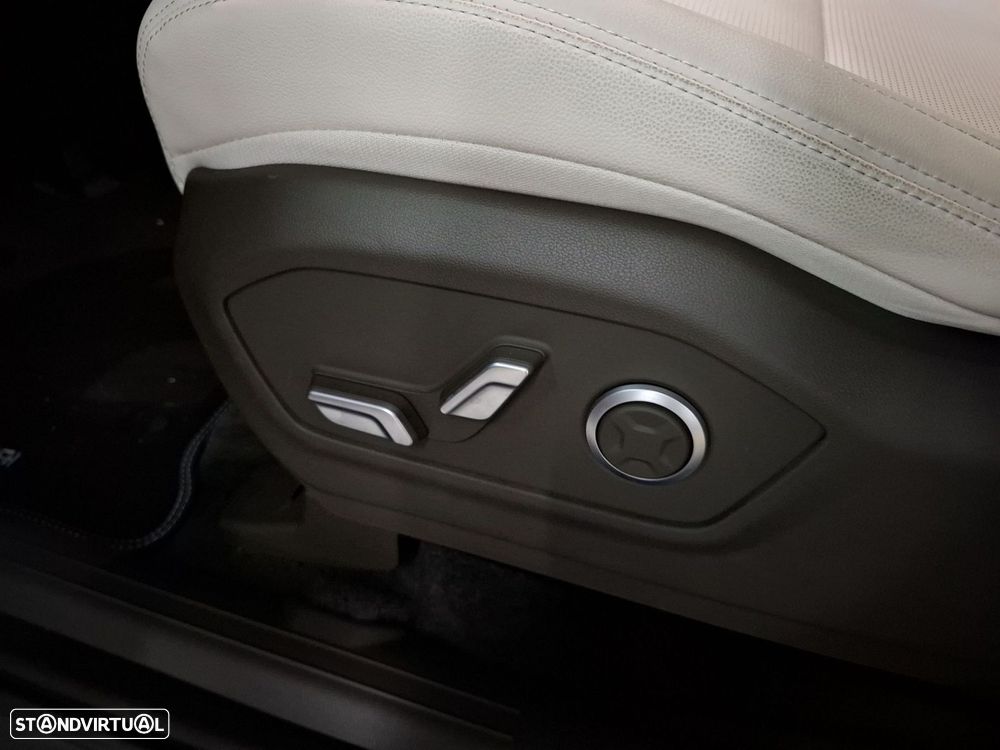 Hyundai Santa Fe 1.6 T-GDI PHEV Vanguard - 19