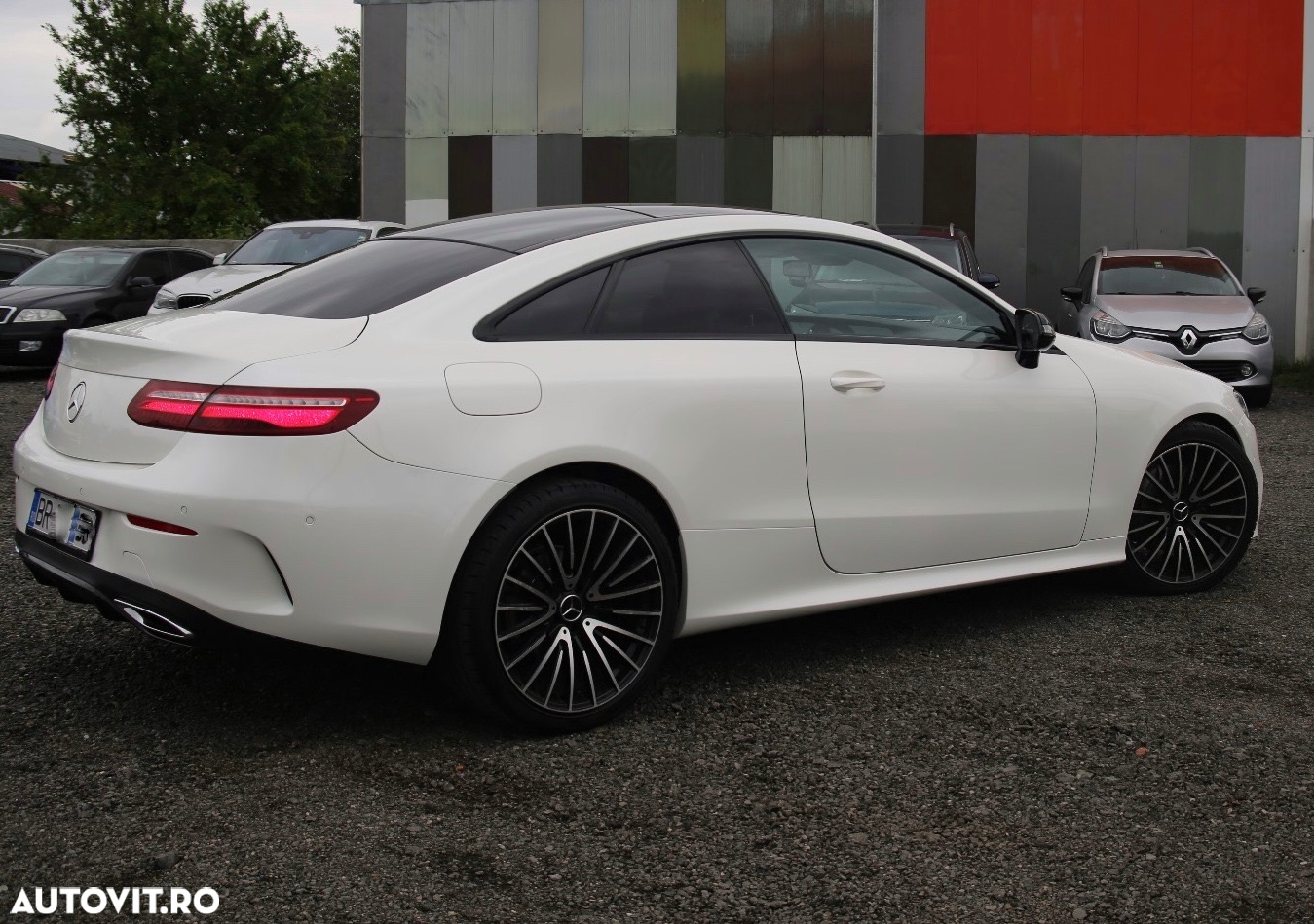 Mercedes-Benz E 220 d Coupe 9G-TRONIC AMG Line - 4