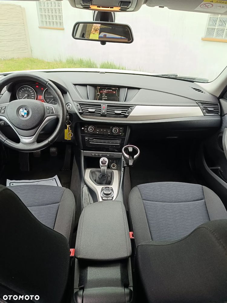 BMW X1 sDrive18d xLine - 19
