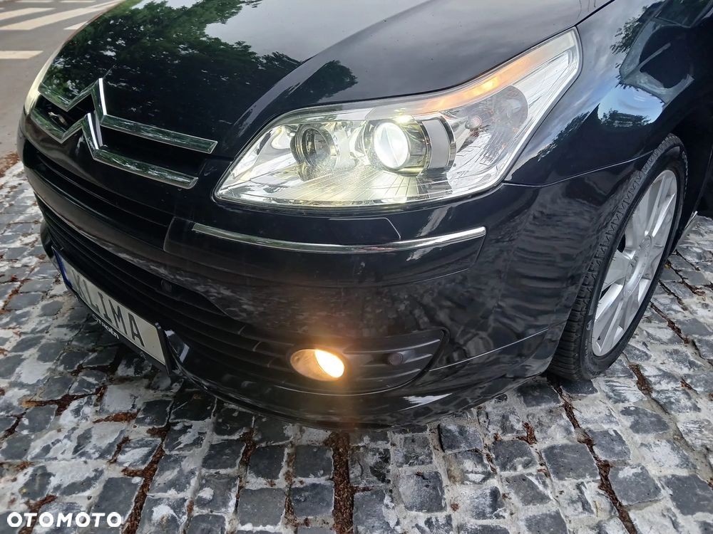 Citroën C4 2.0 16V Exclusive - 24