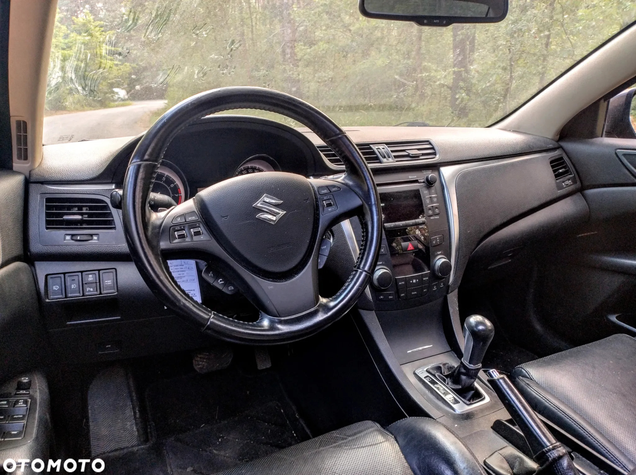 Suzuki Kizashi 2.4 Sport 4WD CVT - 3