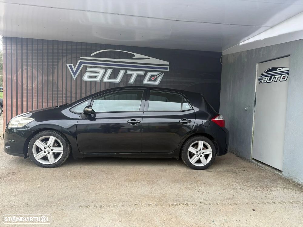 Toyota Auris 1.4 D-4D AC - 4