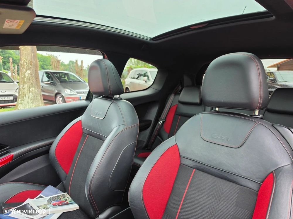 Peugeot 208 - 9