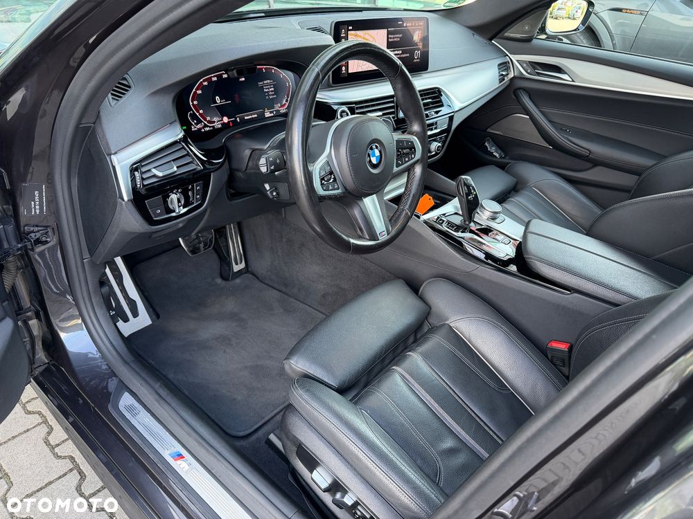 BMW Seria 5 530d M Sport Edition - 14