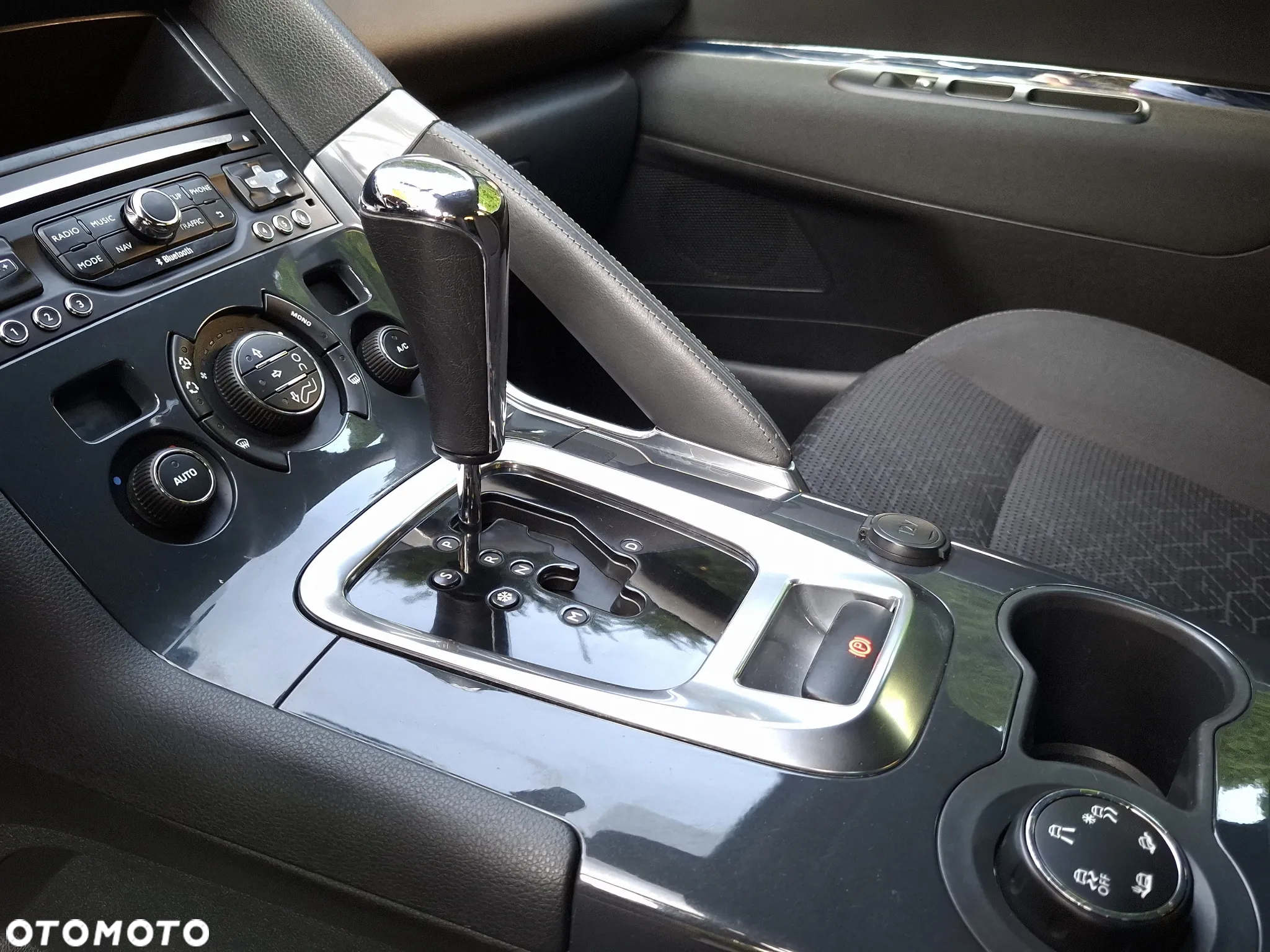 Peugeot 3008 BlueHDi 120 EAT6 Stop & Start Allure - 11