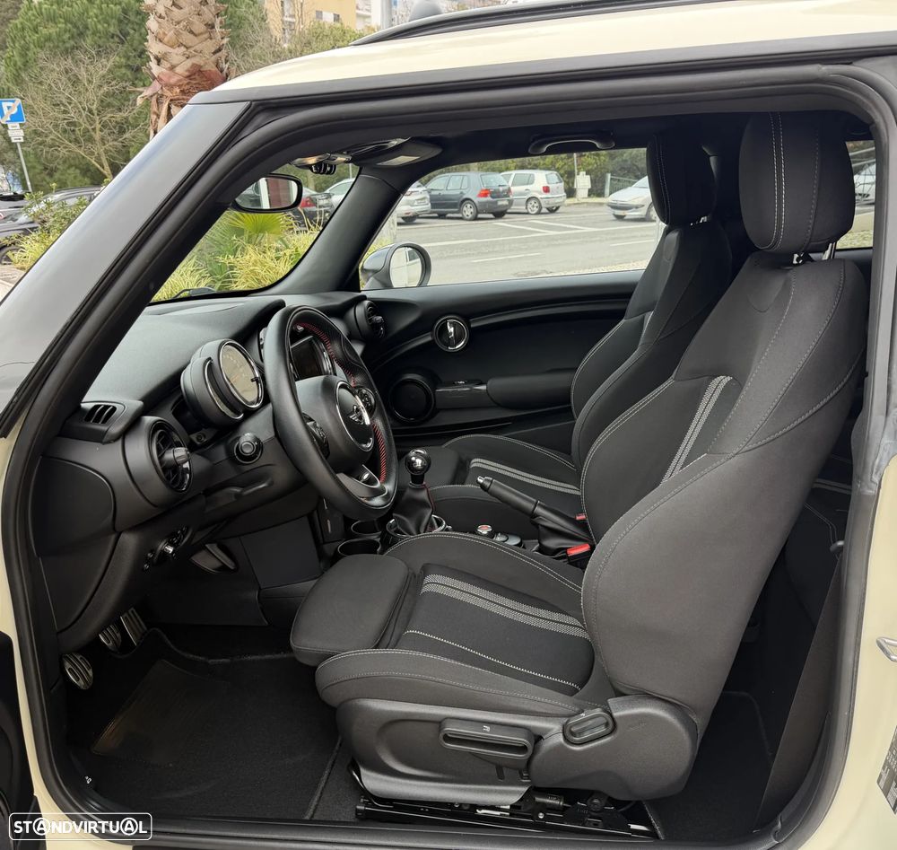 MINI 3 Portas One - 12