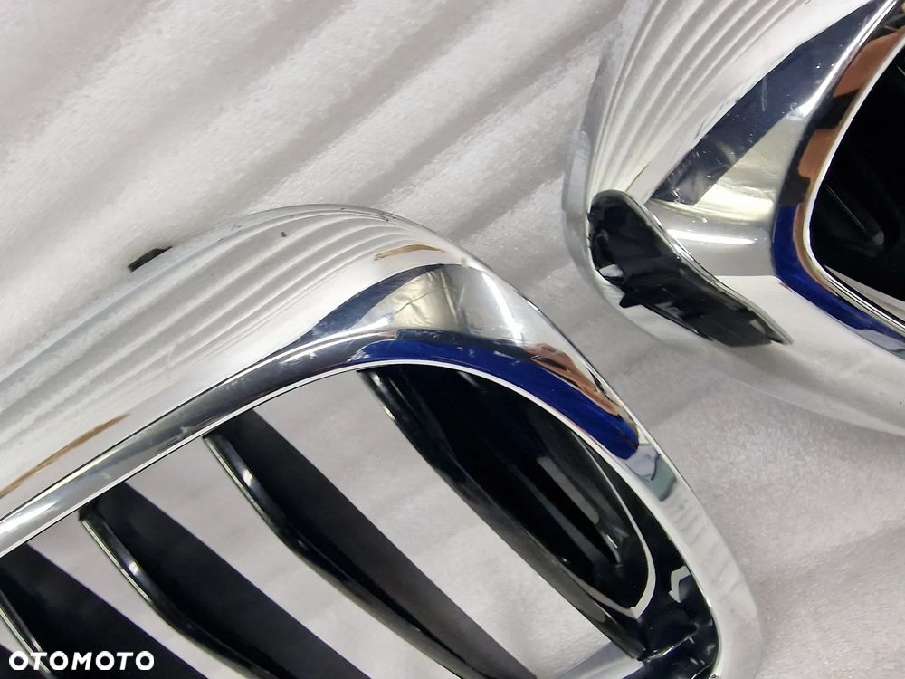 BMW G30 / G31 16- PRAWA NERKA / ATRAPA / GRILL PRZEDNI PRZÓD , NR 7383520 / 7390866 / 7390864 / 8070470 / 7473692 / 7473702 , NR AUKCJI GL215 - 4
