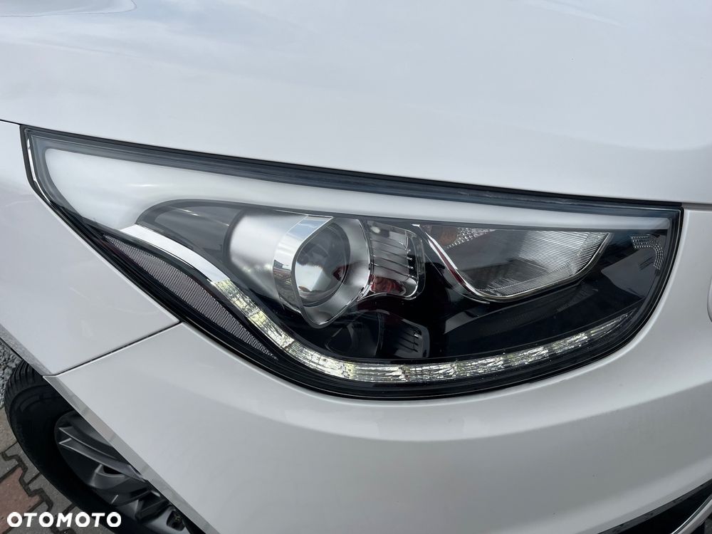 Hyundai ix35 1.6 2WD Fifa World Cup Edition - 30