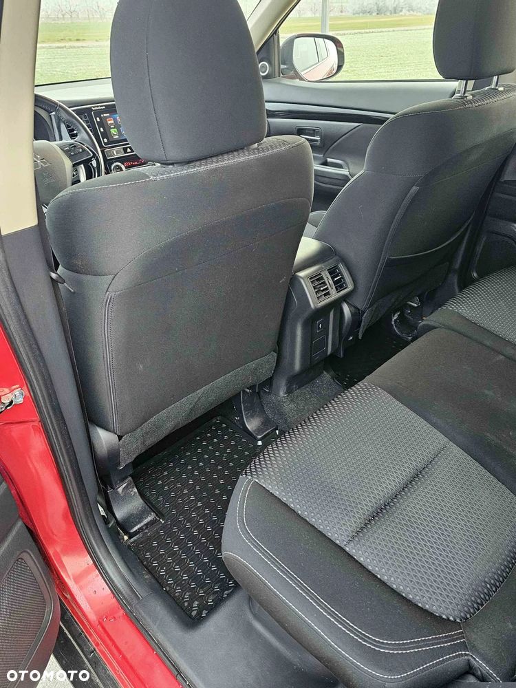 Mitsubishi Outlander 2.0 Intense + 4WD CVT - 20