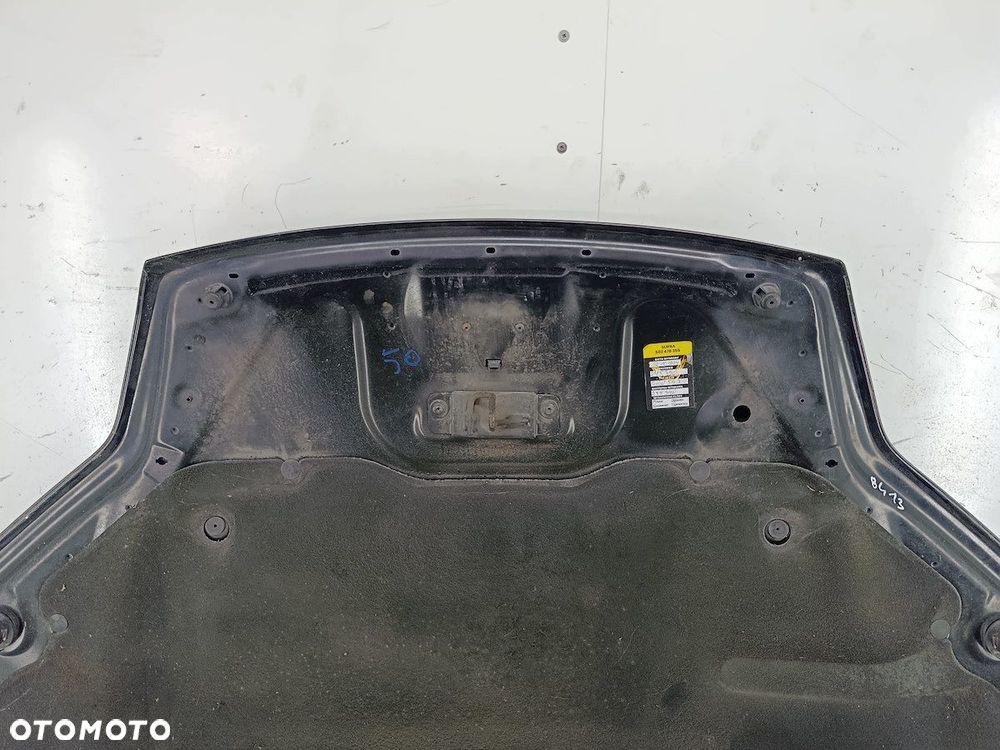 MASKA RENAULT LAGUNA III NV676 - 12