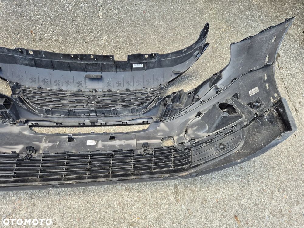 Peugeot Rifter 18- zderzak przedni grill - 8
