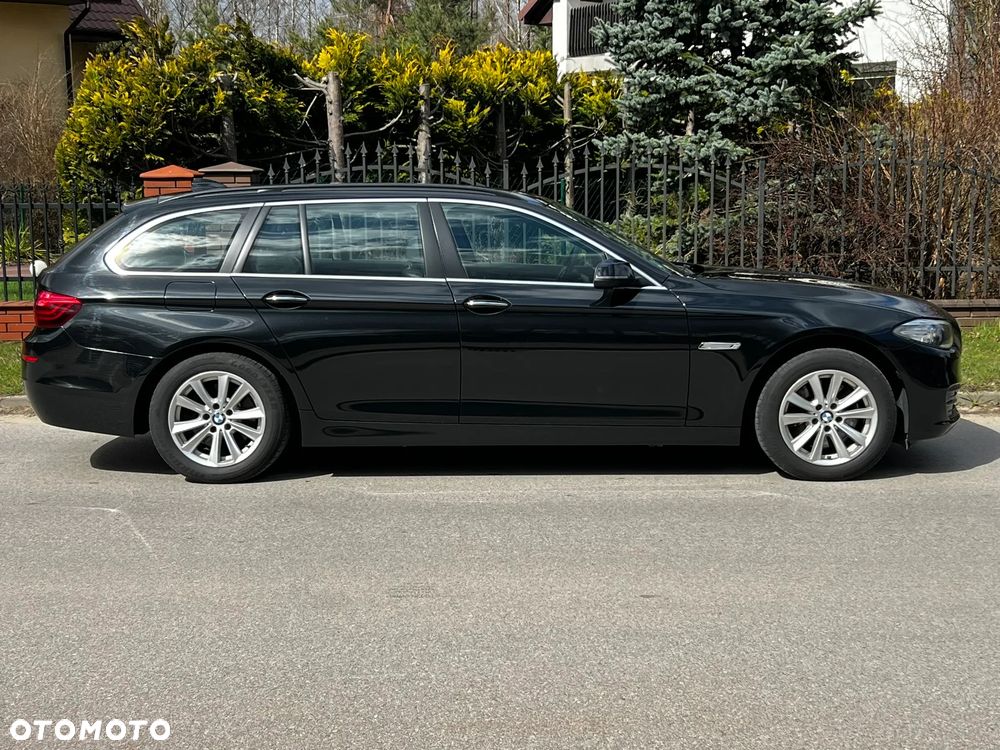 BMW Seria 5 525d xDrive Sport-Aut - 13