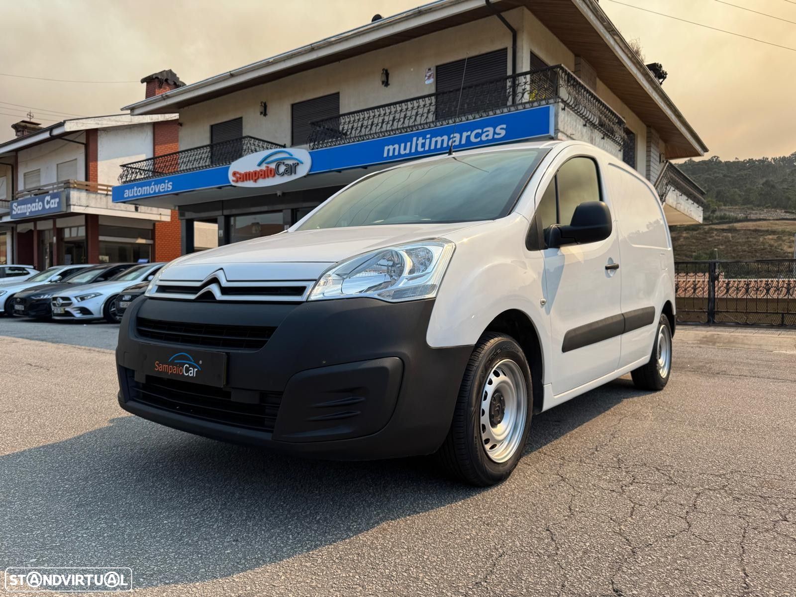 Citroën Berlingo 1.6 BlueHDi L1 Confort - 1