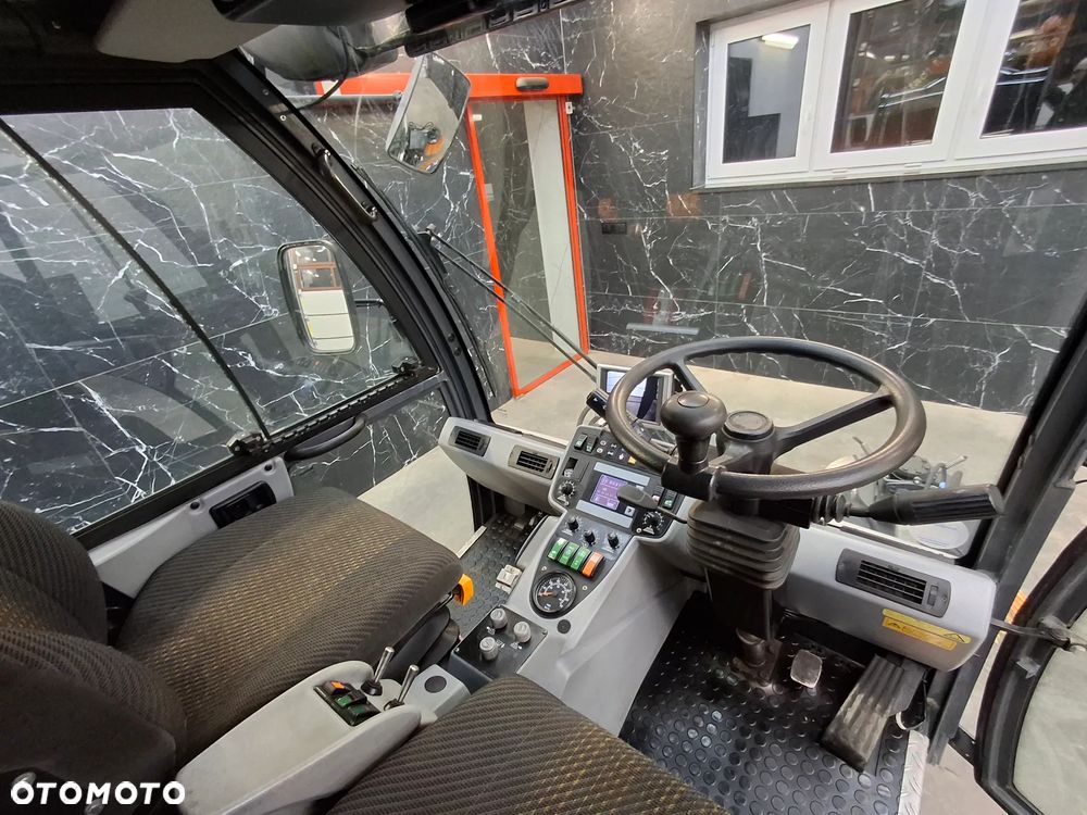 Inny Zamiatarka Hako Citymaster 2000 Klimatyzacja 2 Osie Skrętne Oświetlenie Ostrzegawcze Zamiatarka Chodnikowa 2016r - 22