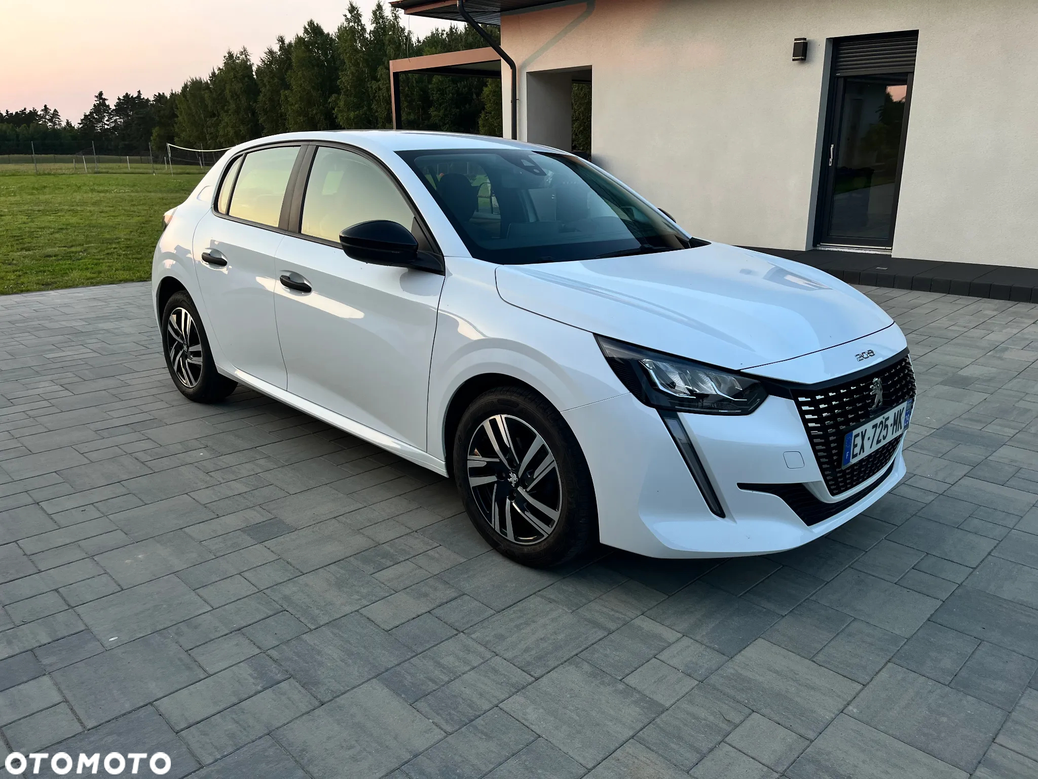 Peugeot 208 - 3