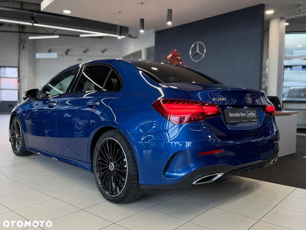 Mercedes-Benz Klasa A 200 AMG Line 7G-DCT - 3