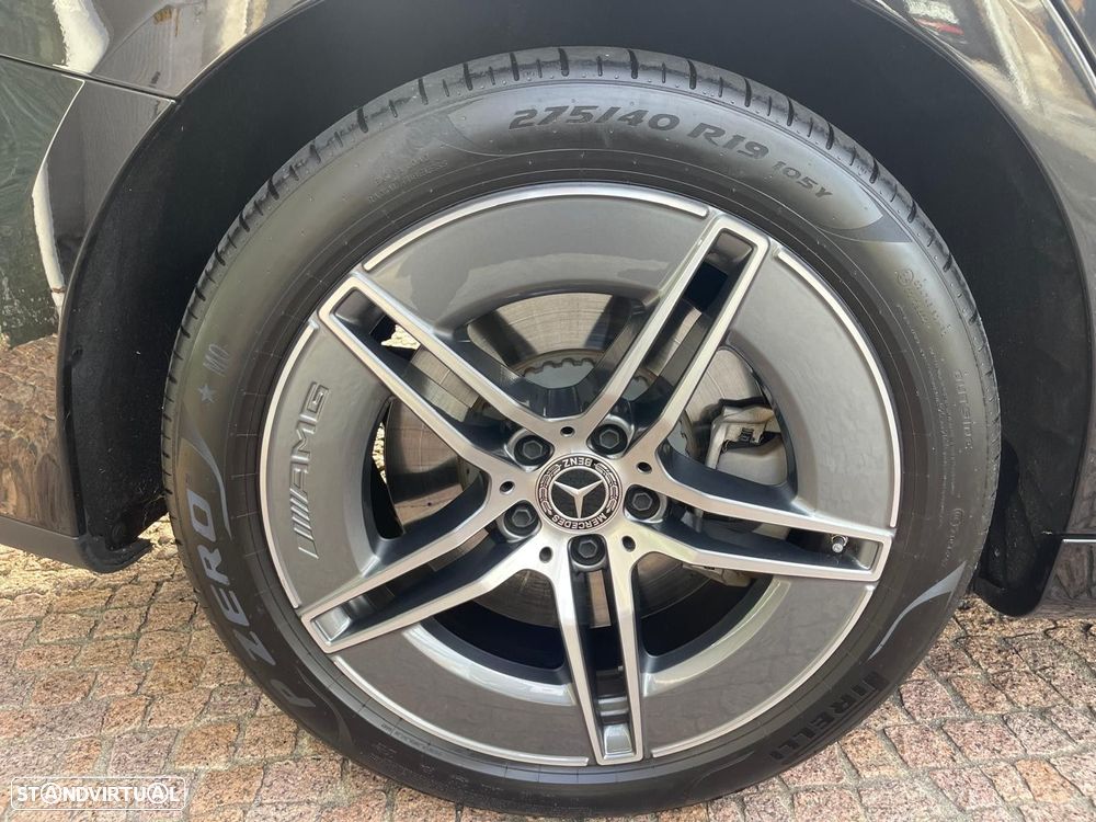 Mercedes-Benz E 300 e AMG Line - 19