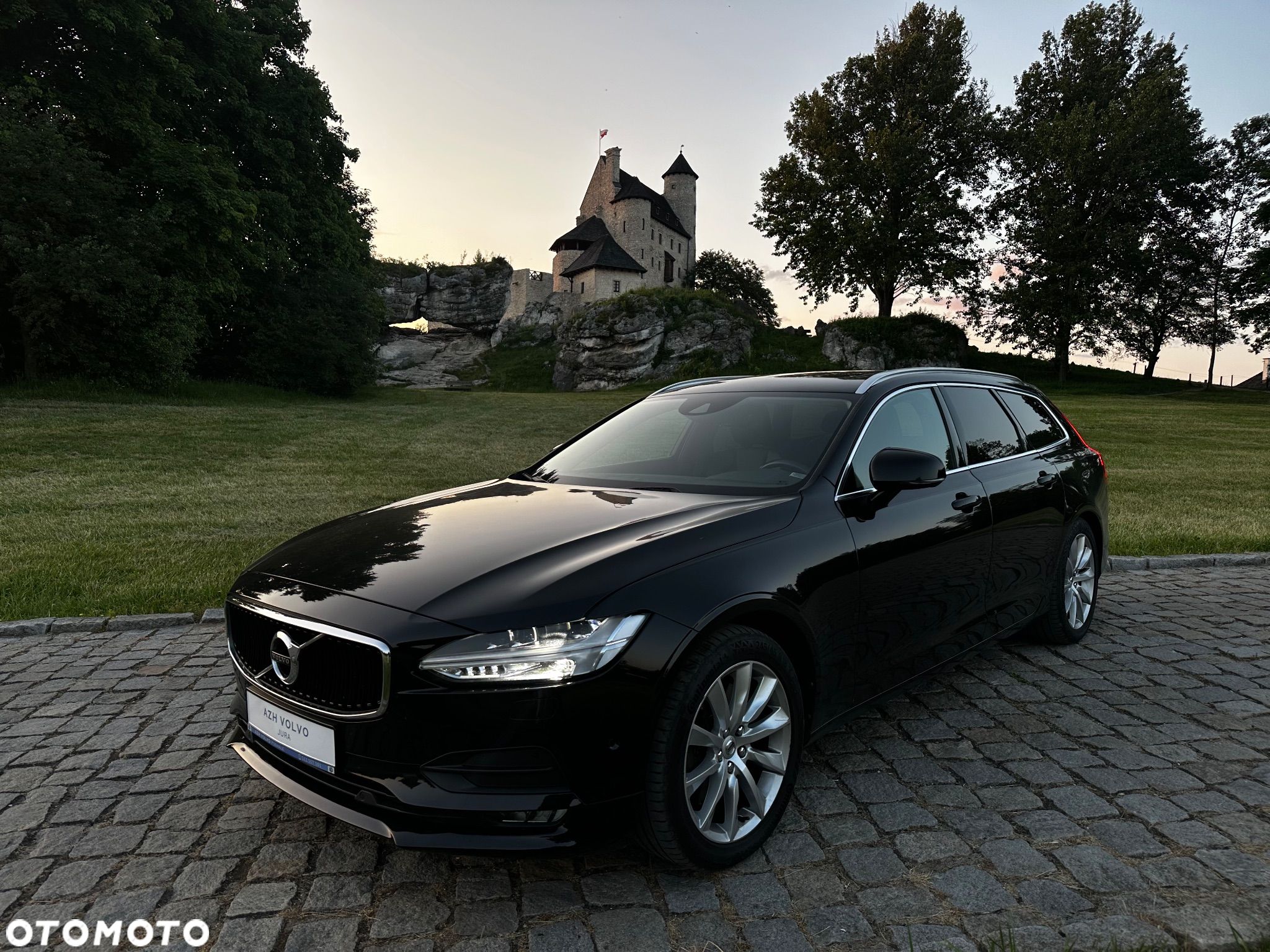 Volvo V90 D5 AWD Momentum - 1