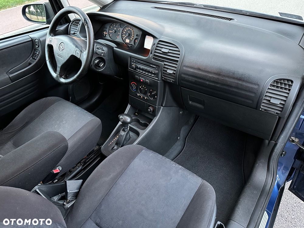 Opel Zafira 1.8 16V Elegance - 20