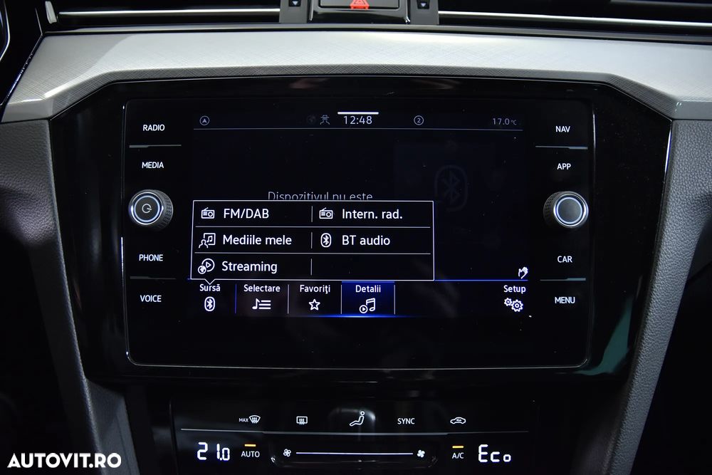 Volkswagen Passat - 21