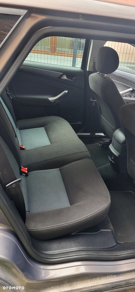 Ford Mondeo 1.6 TDCi Titanium - 11
