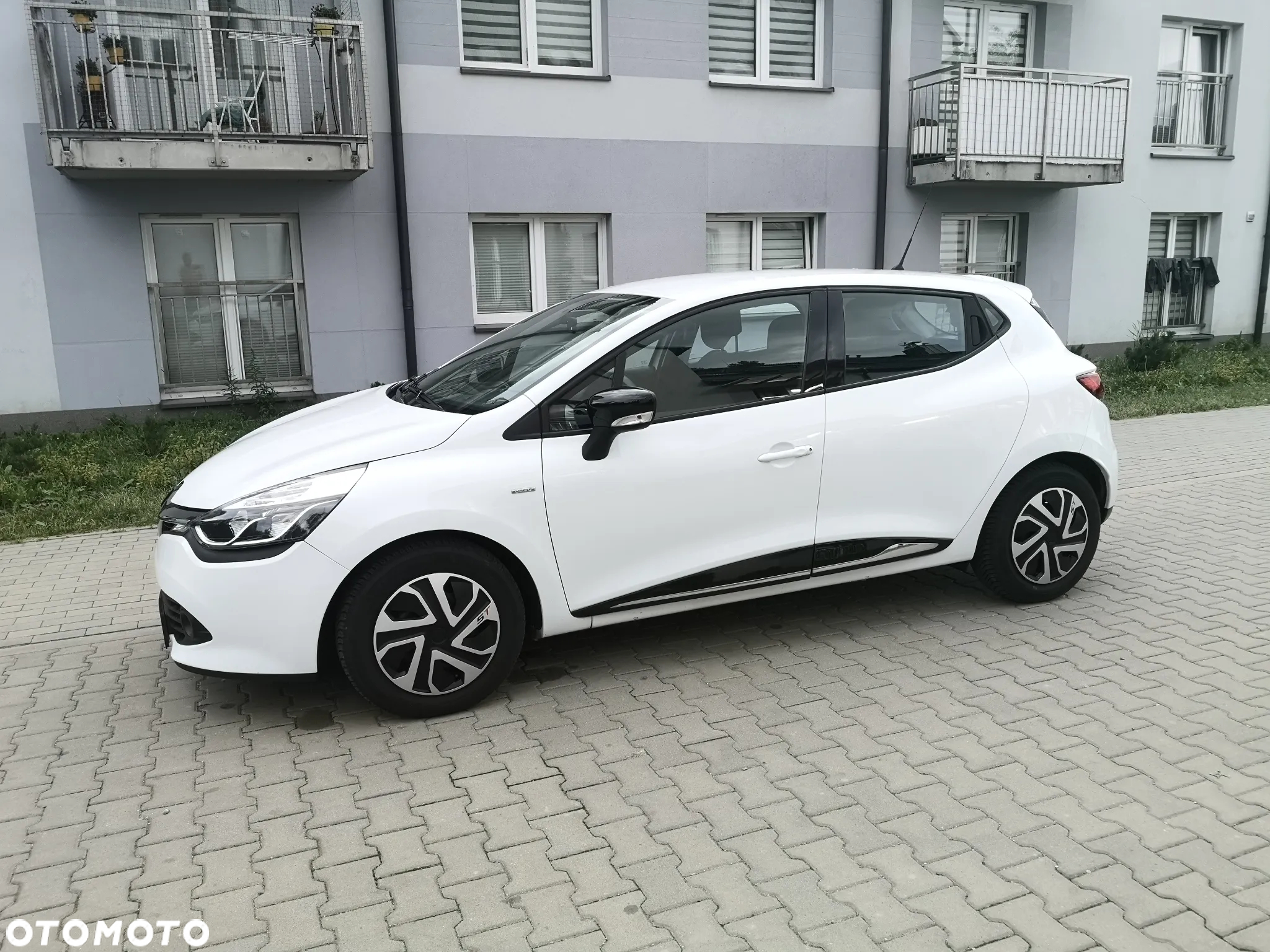 Renault Clio 0.9 Energy TCe Limited - 15