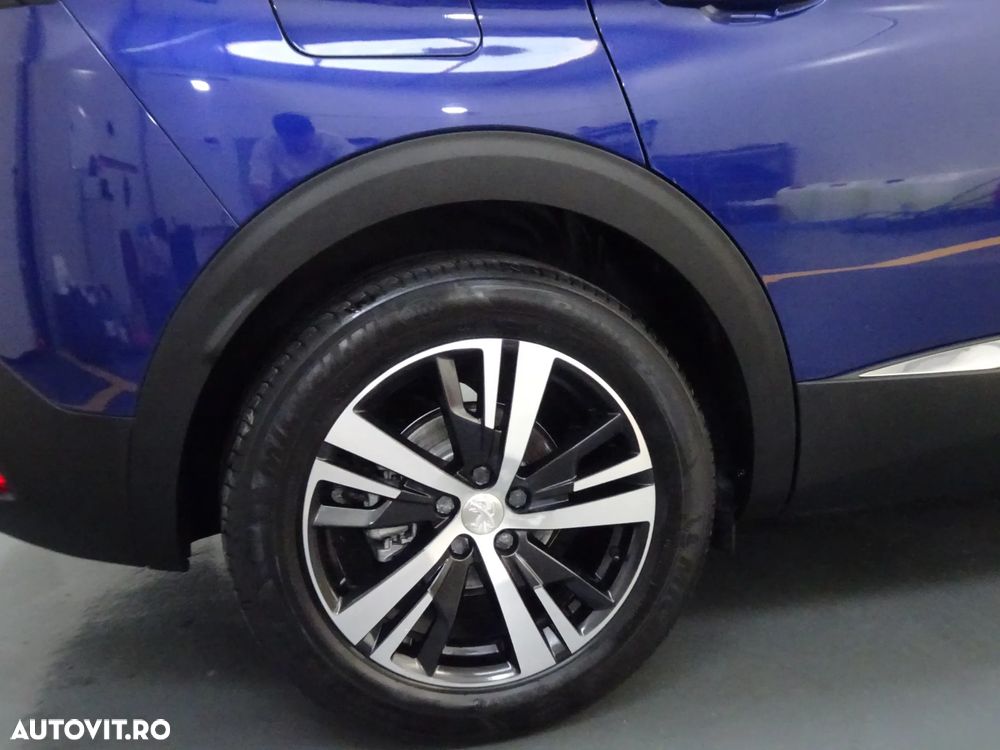 Peugeot 3008 1.2 PureTech Turbo S&S GT-Line - 24