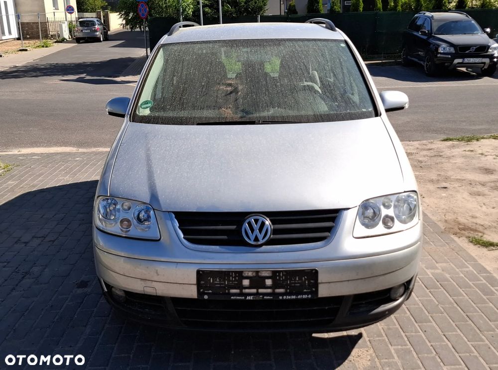 Volkswagen Touran - 3