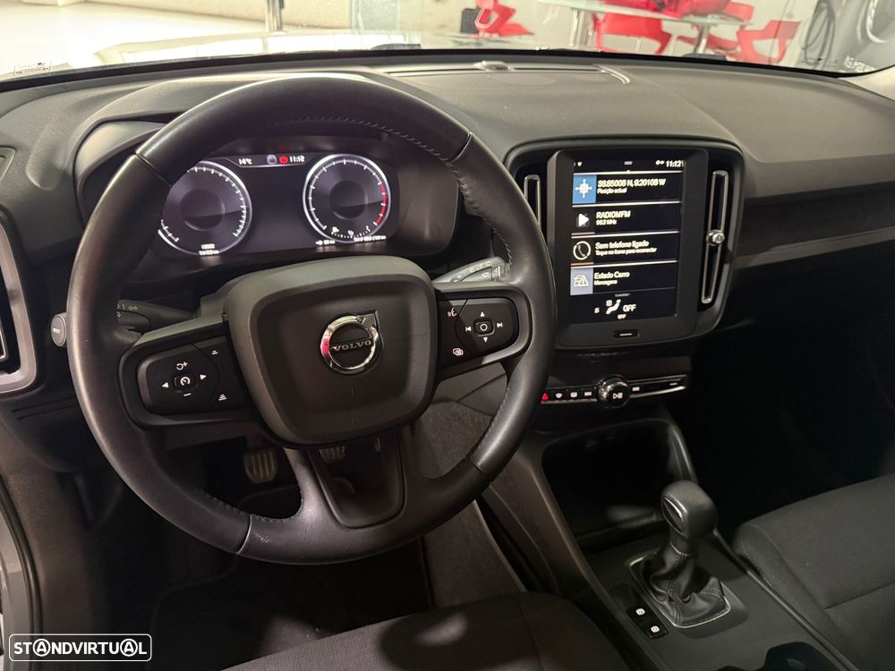 Volvo XC 40 1.5 T2 Momentum - 9