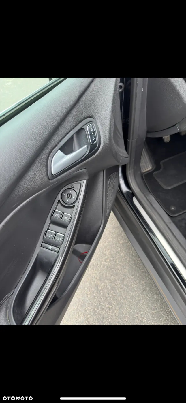 Ford Focus 2.0 TDCi Titanium ASS - 30