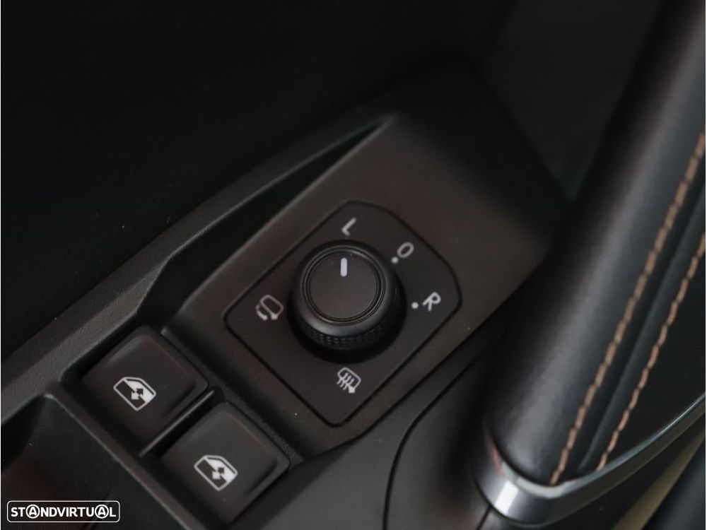 Cupra Formentor 1.4 e-Hybrid DSG VZ - 26