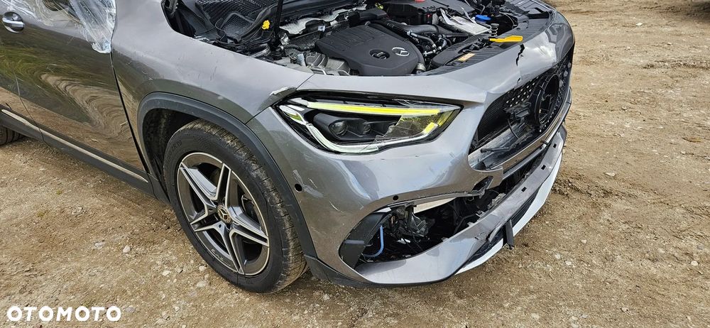 Mercedes-Benz GLA - 26