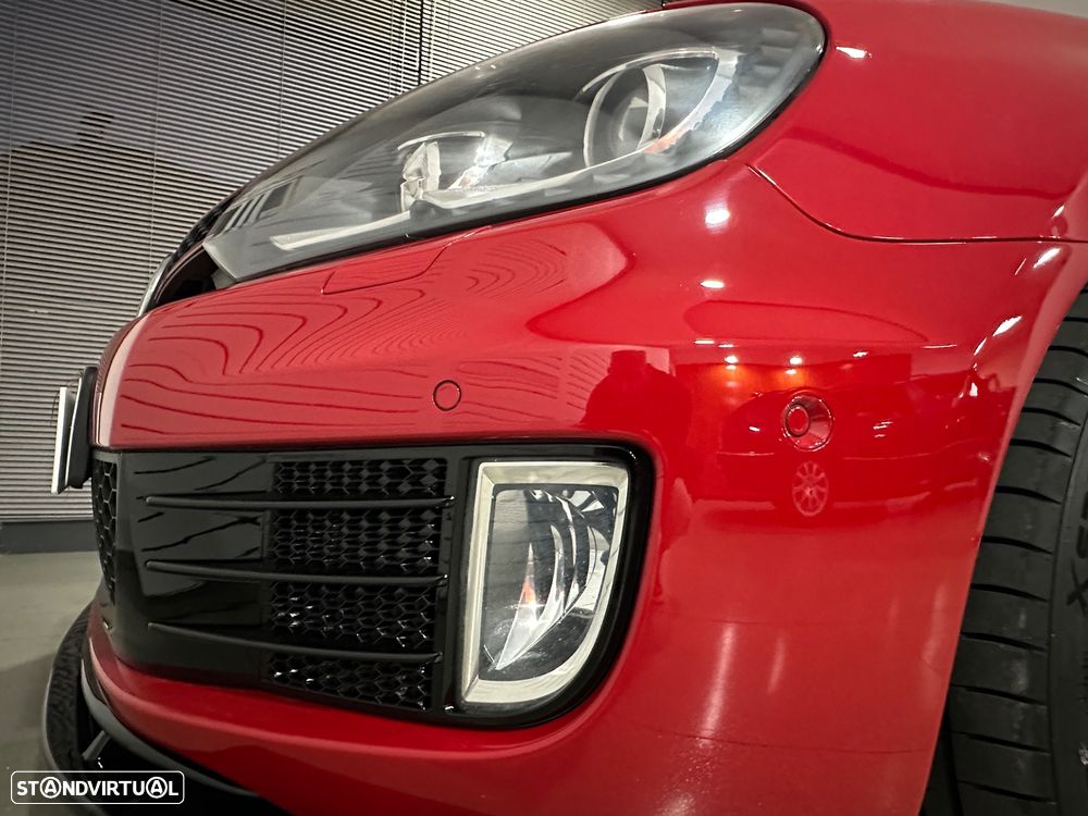 VW Golf 2.0 GTI adidas - 20