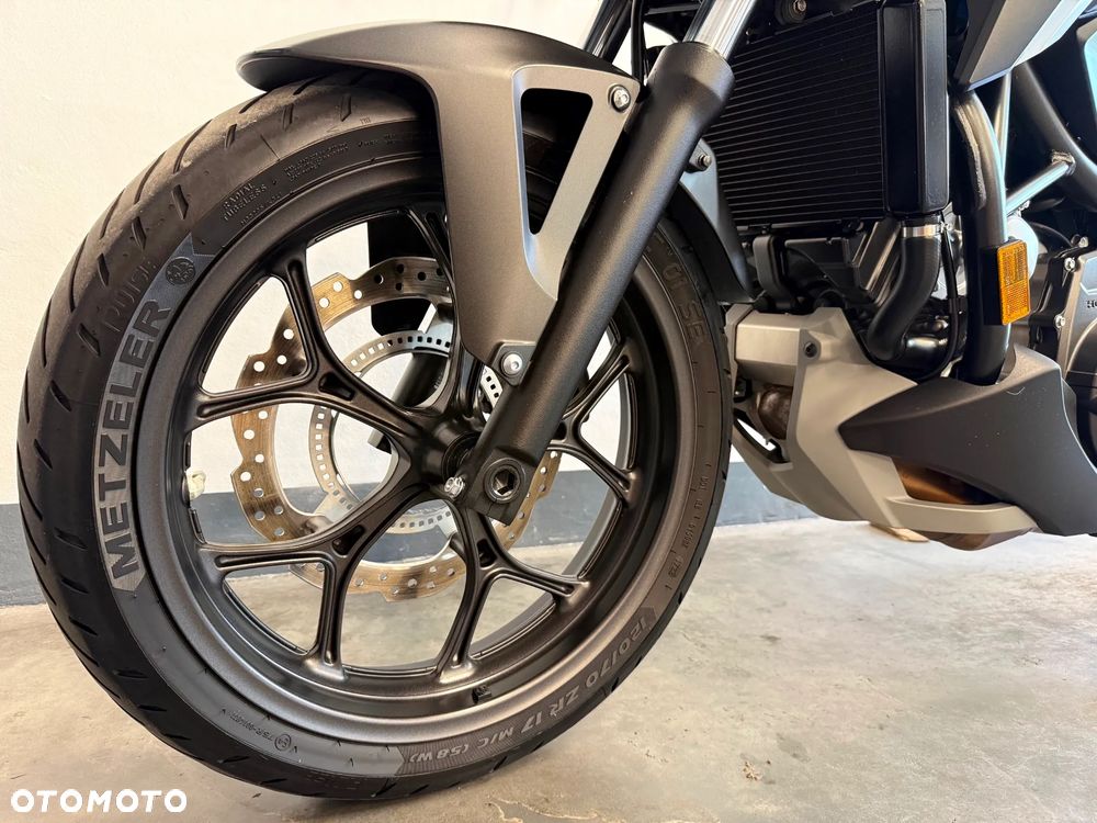 Honda NC - 25