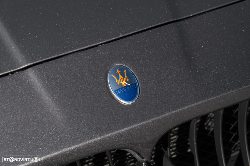 Maserati Grancabrio - 8