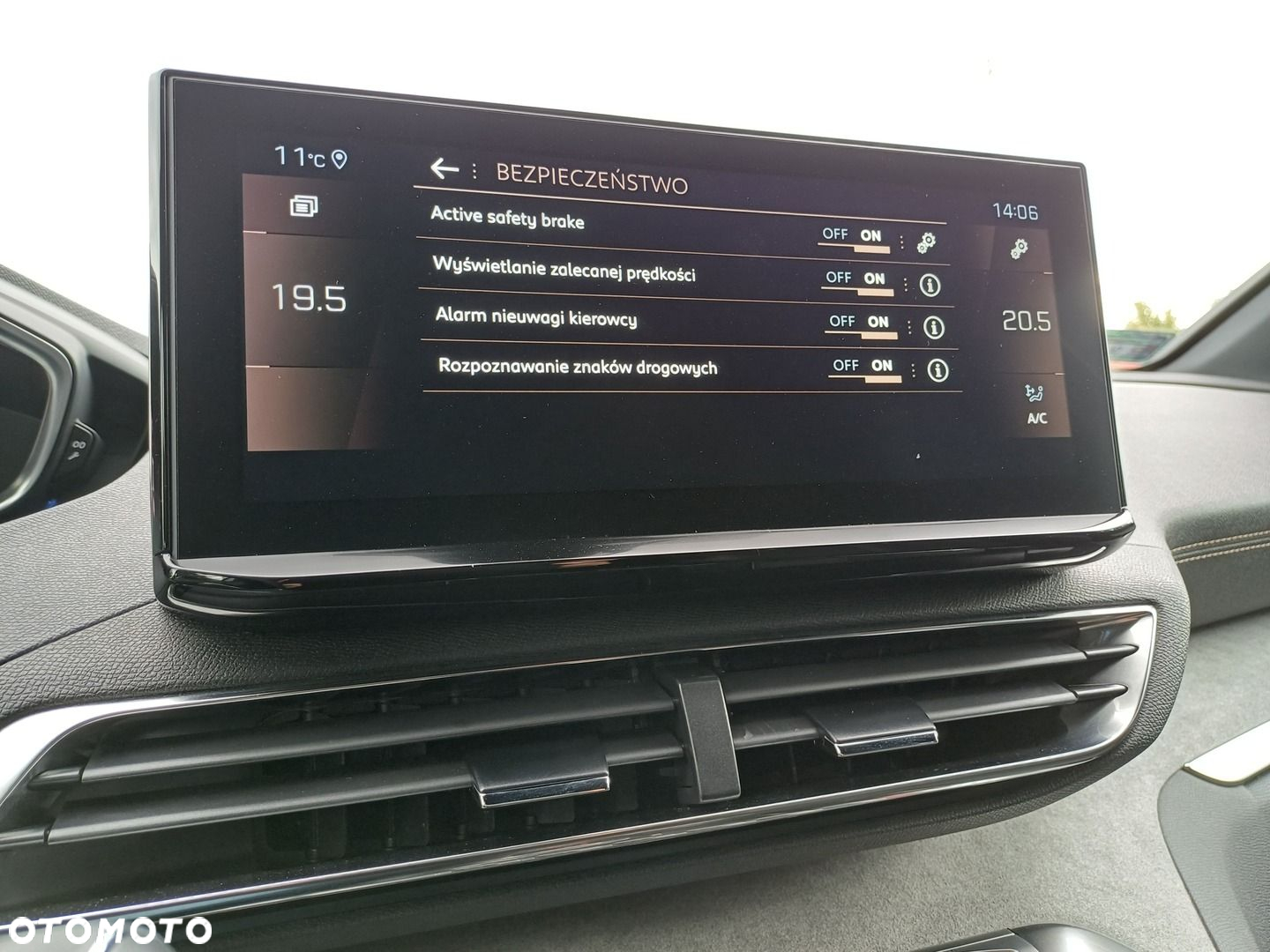 Peugeot 3008 1.2 PureTech GT Pack S&S EAT8 - 23
