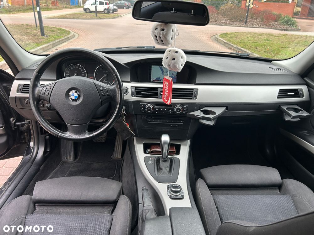 BMW Seria 3 318d DPF Edition Lifestyle - 12